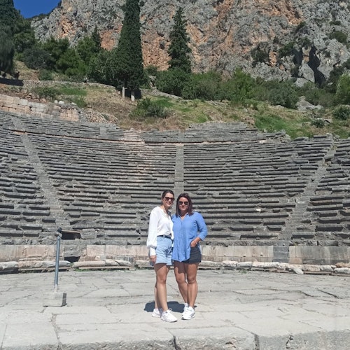 Delphi: Full-Day VR Audio Guided Tour from Athens