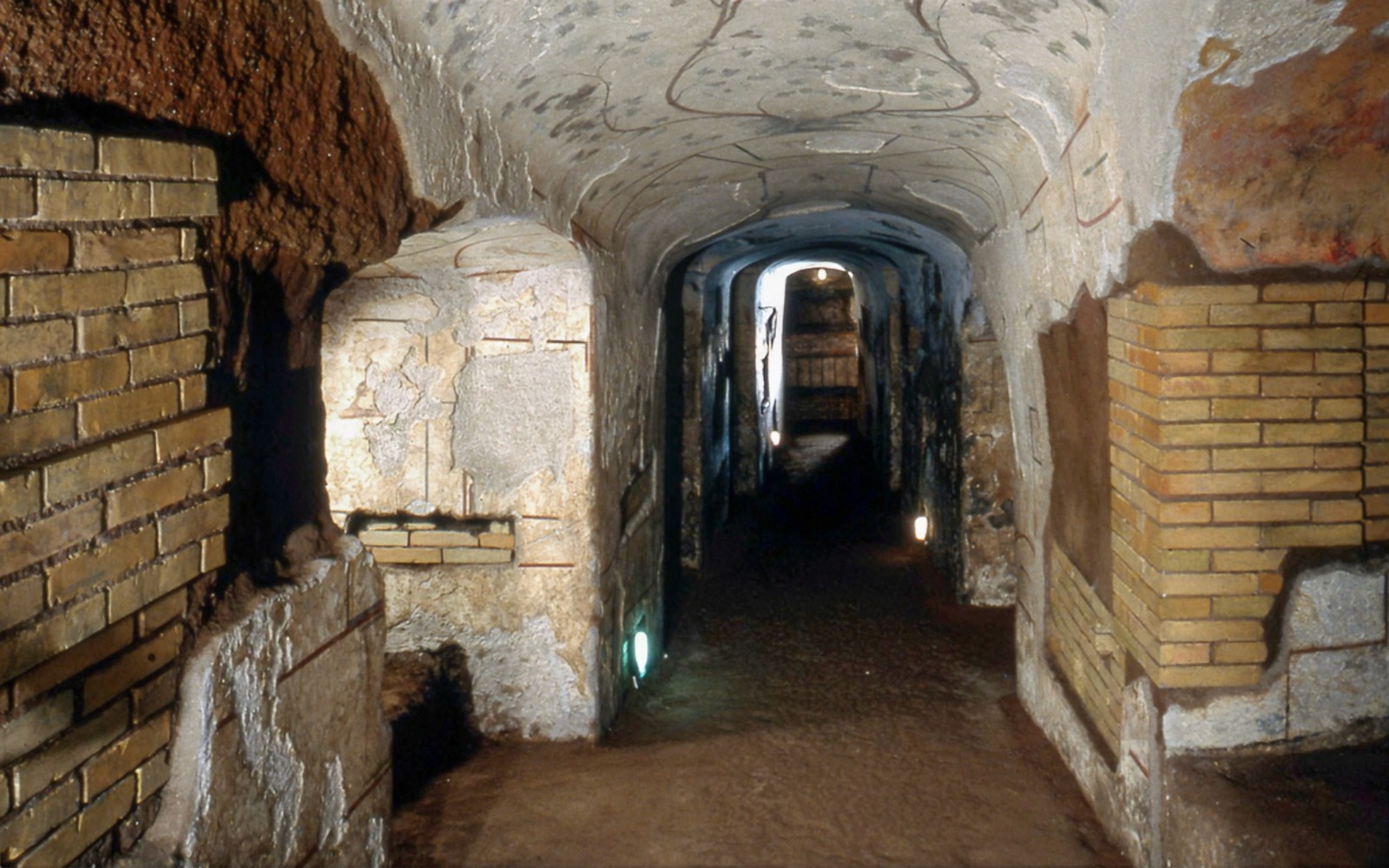Catacombs of Domitilla Tickets & Tours