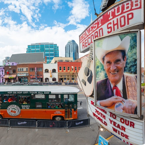 Nashville Old Town Trolley: Hop-on Hop-off Ticket — gallery 2