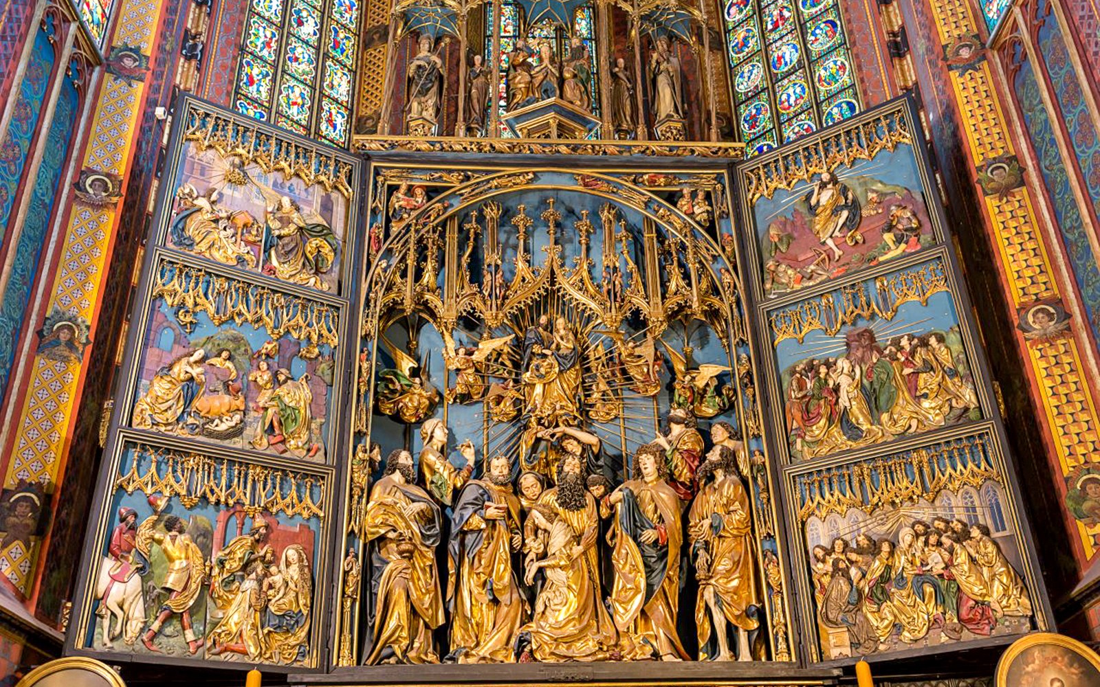 Krakow Old Town: St. Mary's Basilica and Rynek Underground Guided Tour — gallery 5