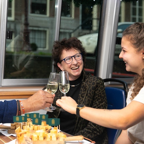 Haarlem: Sailing Cheese & Wine Tasting – Evening Cruise