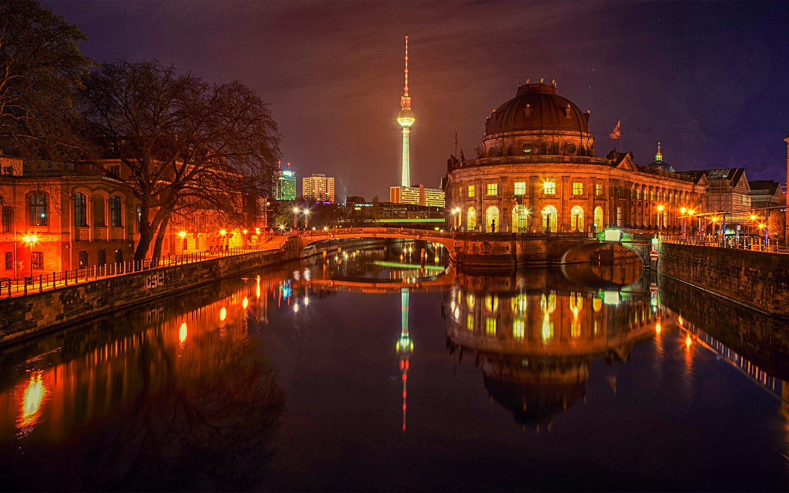 Romantic Moonlight Cruise in Berlin — gallery 1