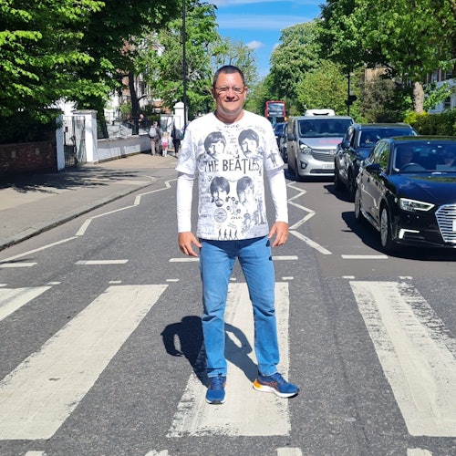 London: Rock ‘n Roll Beatles Black Cab Tour + Hotel Transfers — gallery 1