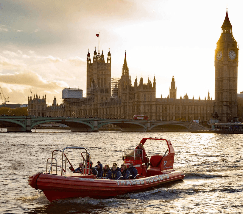 Thames Rockets: Speedboat Experience by Night