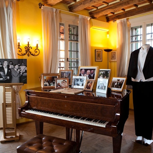 Ferrari & Pavarotti House Museums: Entry Ticket