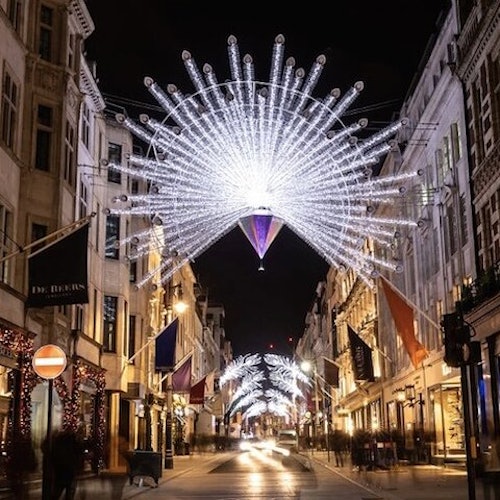 London Christmas Lights Experience on a Vintage Open-Top Bus