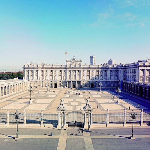 Madrid Highlights Tour & Royal Palace: Skip The Line + Guided Tour — gallery 4