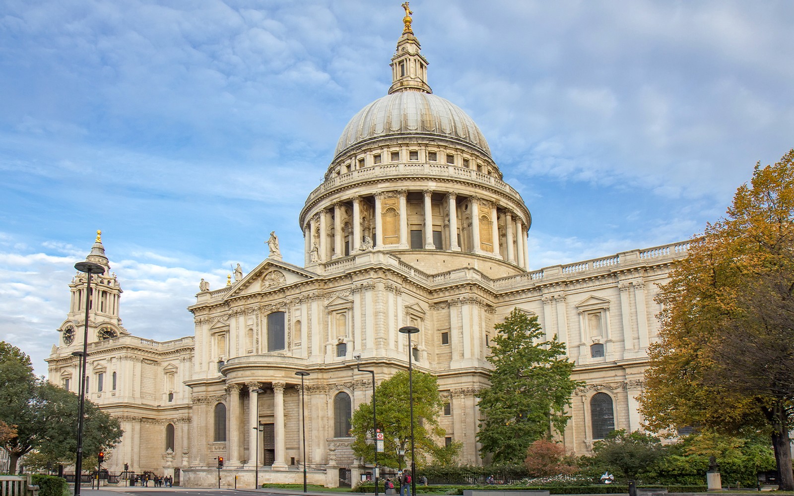 Westminster Small-Group Guided Walking Tour with St Paul’s Cathedral Admission Tickets — mobile