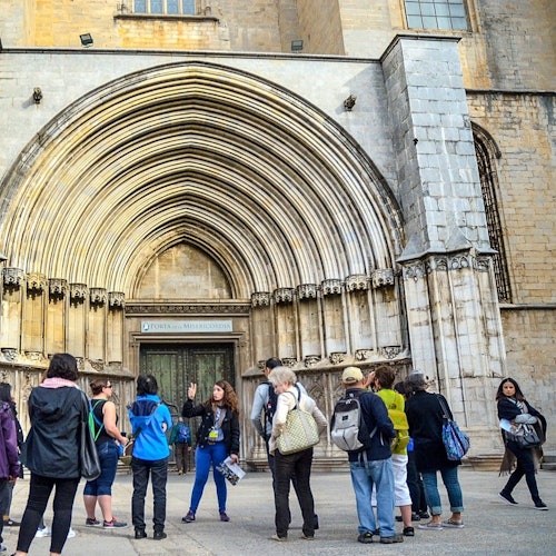 Girona, Figueres & Dalí Museum: Day Trip from Barcelona