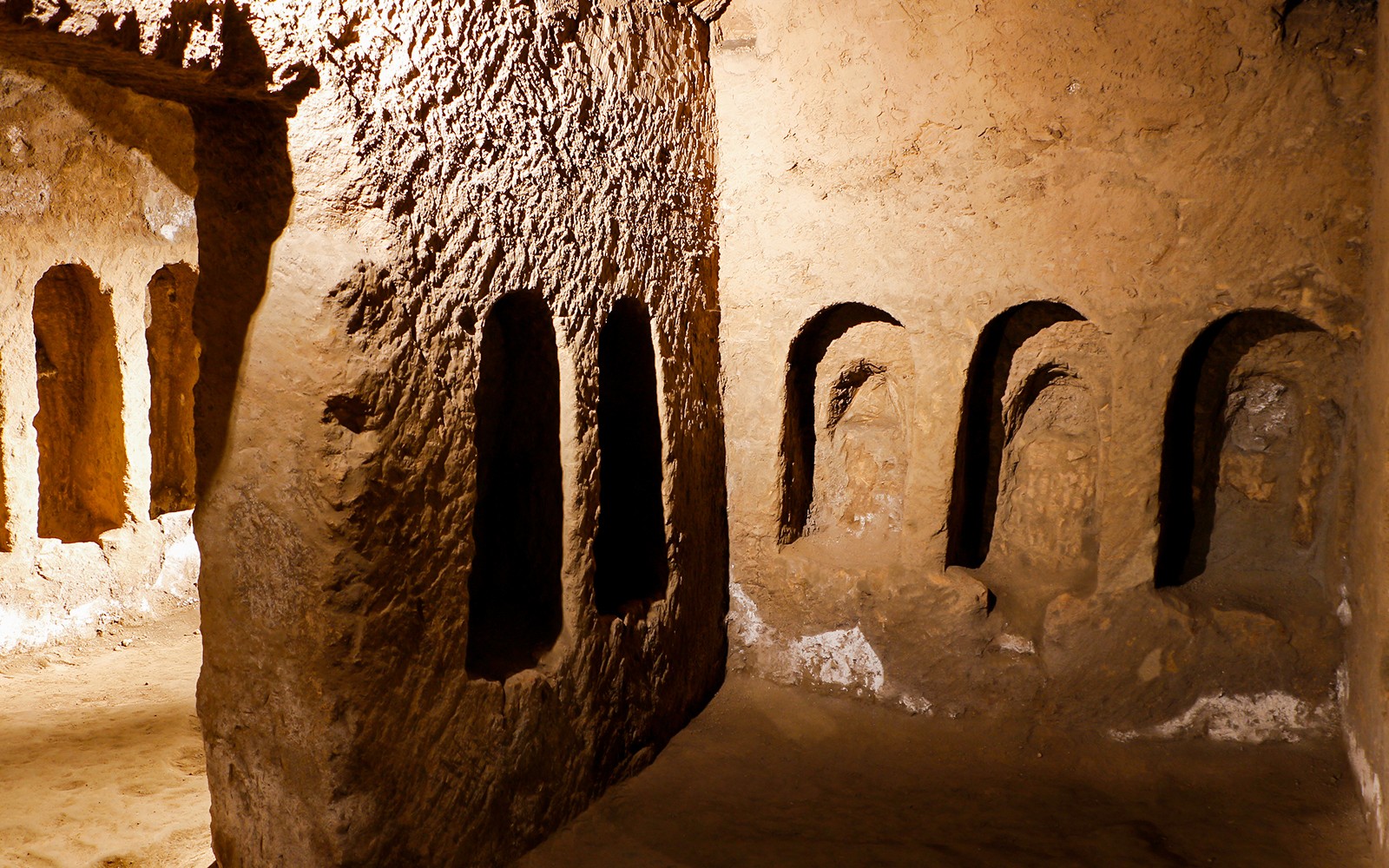 Catacombs of San Gaudioso Entry Tickets & Guided Tour — gallery 4
