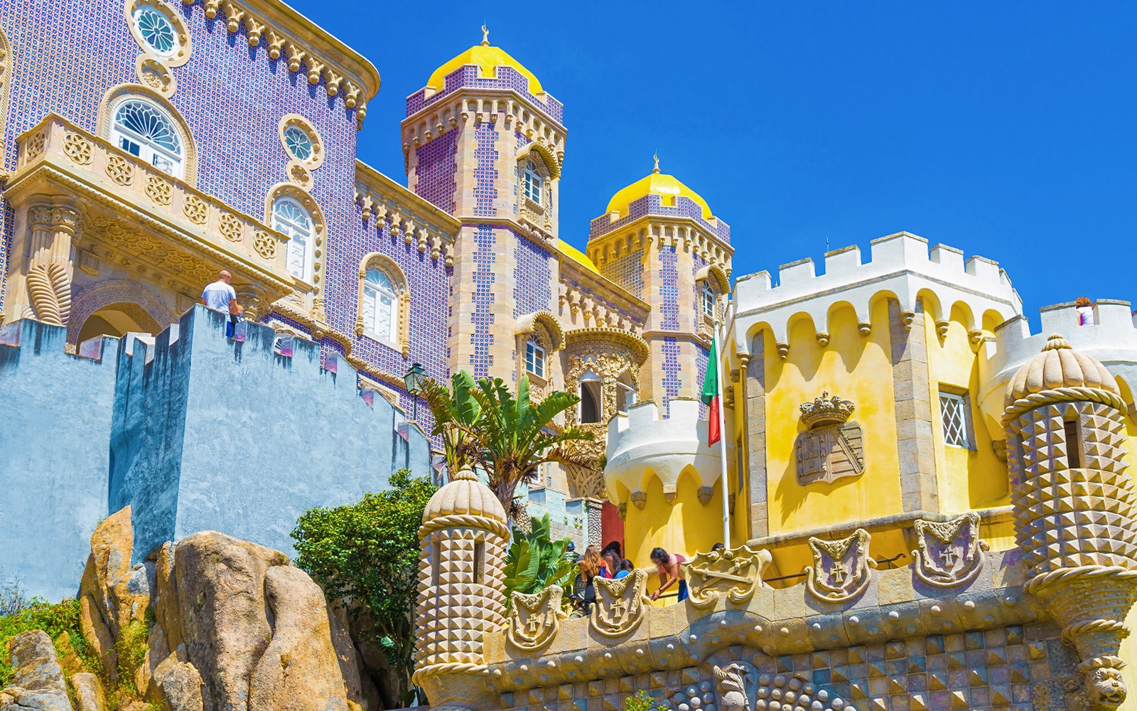 From Lisbon: Sintra, Pena Palace, Cabo da Roca, Cascais & Quinta de Regaleira Full-Day Trip — gallery 3