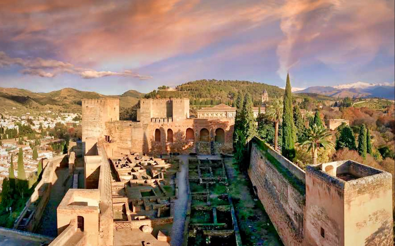 Alhambra Premium Skip-the-Line Guided Tour with Nasrid Palaces — gallery 2