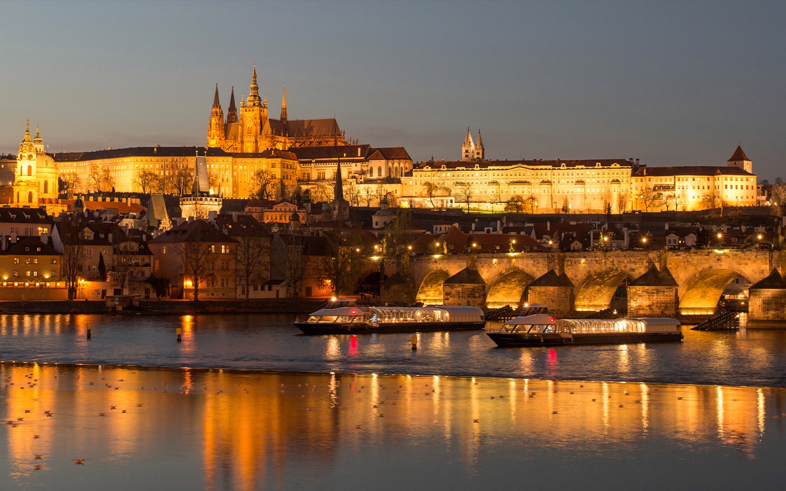 Prague Dinner Cruise with Live Music