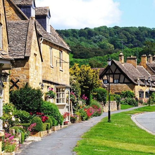 Cotswolds: Guided Tour + Roundtrip Transfer from London — gallery 2