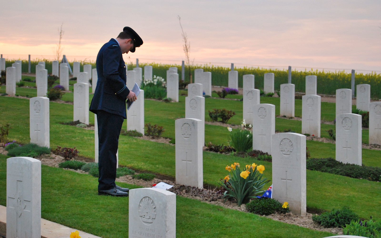 From Paris: WWII D-Day Normandy USA Landing Beaches Semi-Private Guided Full-Day Tour with Optional Lunch