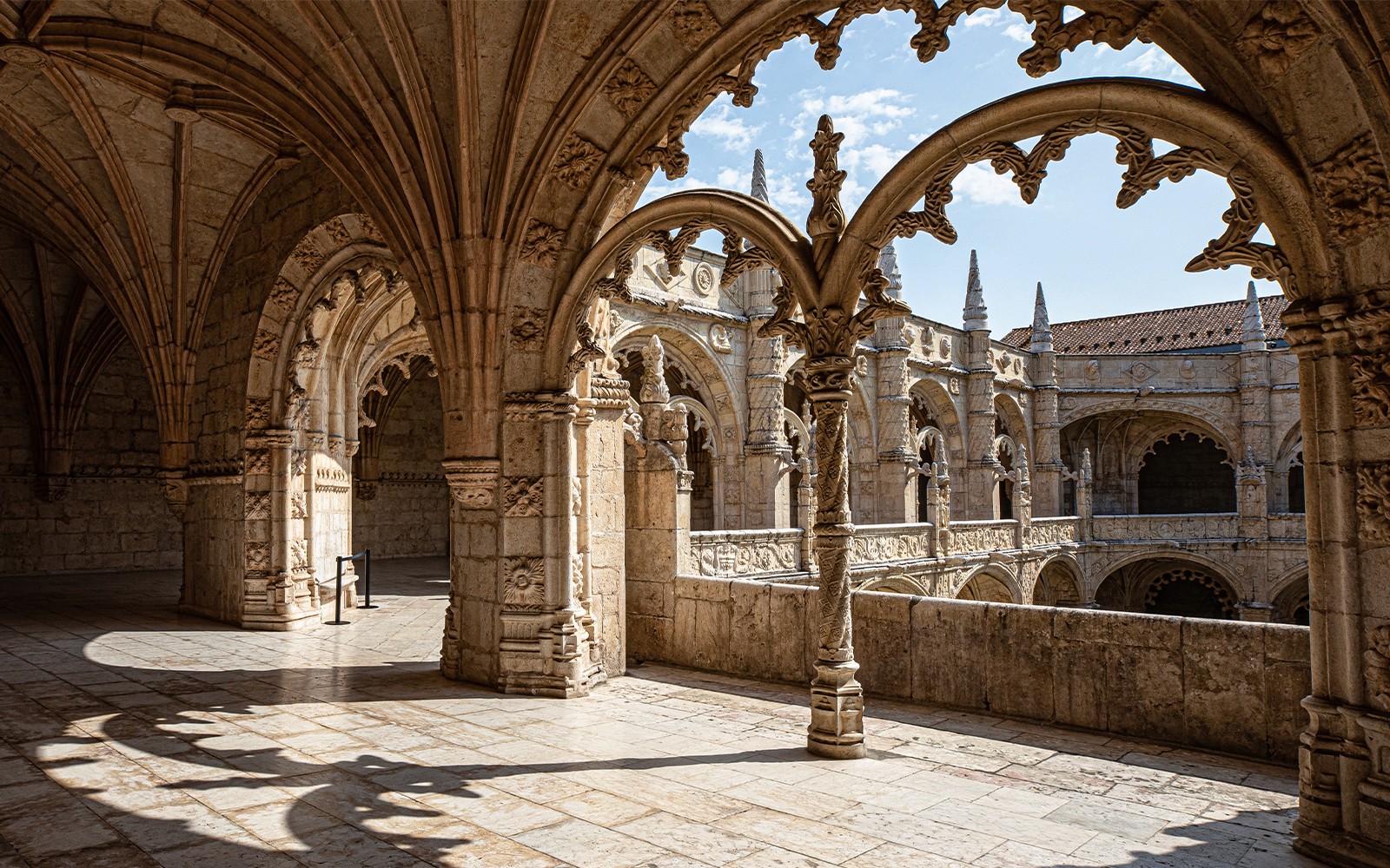 Jerónimos Monastery Skip-the-Line Guided Tour