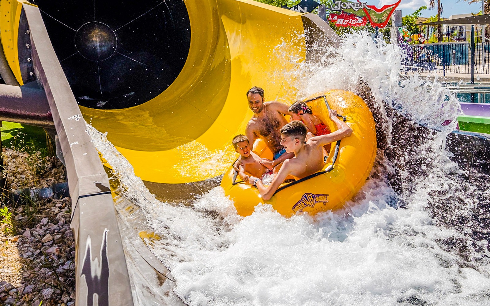 From Madrid: Full-Day Trip to Parque Warner Beach with Round-Trip Transfers — gallery 5