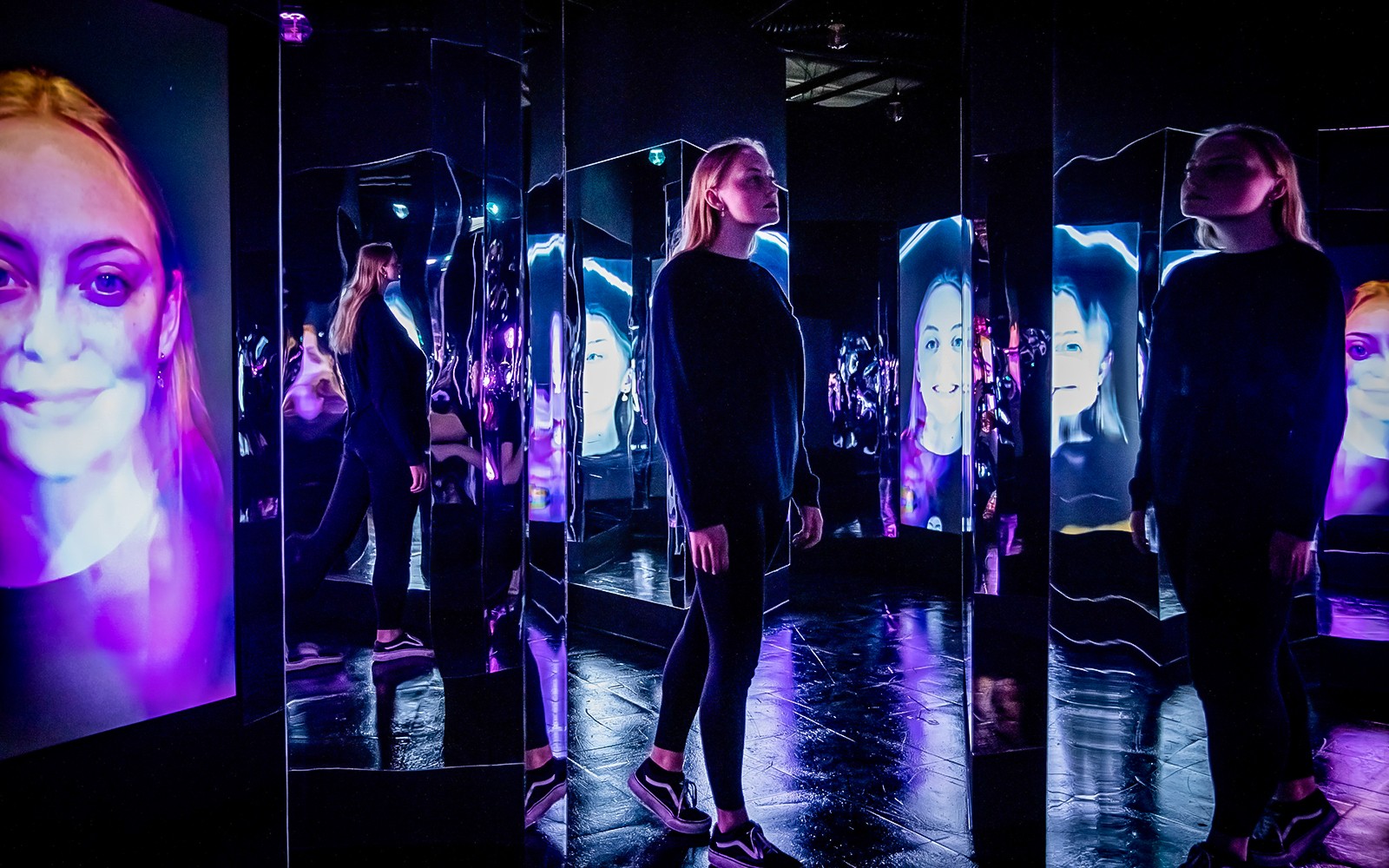 AMAZE Amsterdam Tickets: Immersive Audiovisual Experience — gallery 3