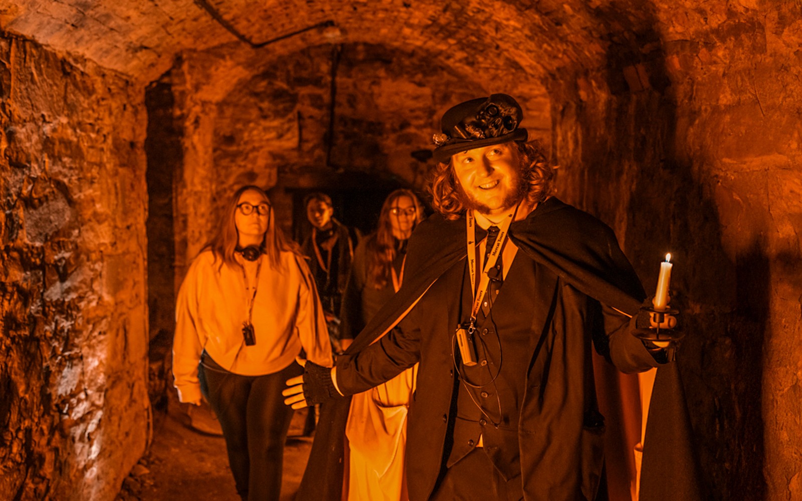 Edinburgh: After-Dark Ghostly Night Walking Tour