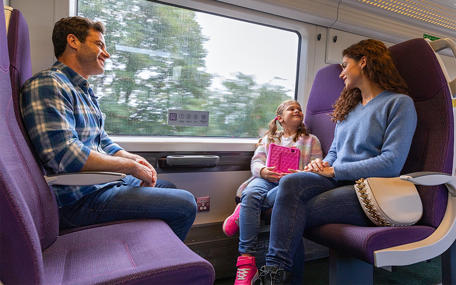 Heathrow Express with Advance Booking Discount: One-Way Train Transfers between Heathrow Airport & London Paddington — portrait