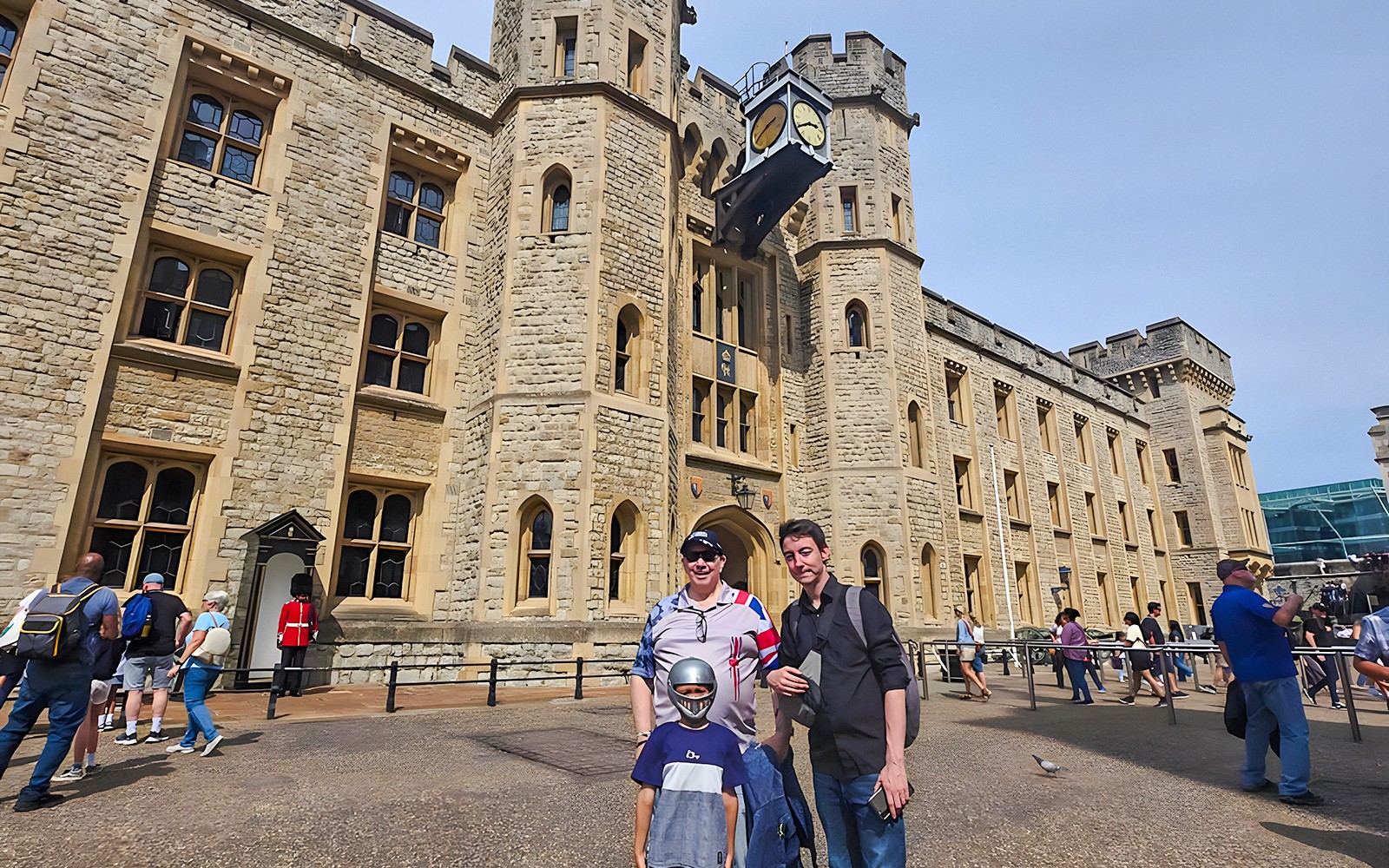 Tower of London Tickets with Access to the Crown Jewels and Beefeater Meet & Greet