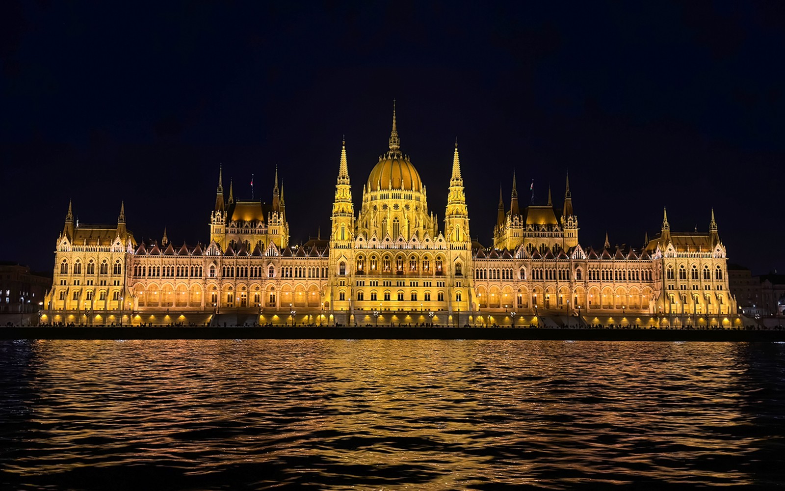 Budapest Danube River Nighttime Sightseeing Cruise