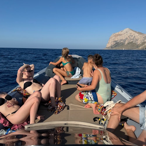 Mondello & Isola delle Femmine: Boat Tour from Palermo + Snacks & Drink — gallery 4