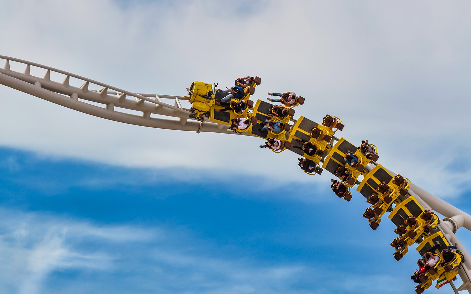 Yas Island Abu Dhabi: Multi-Park Hopper Pass - Save up to 50%