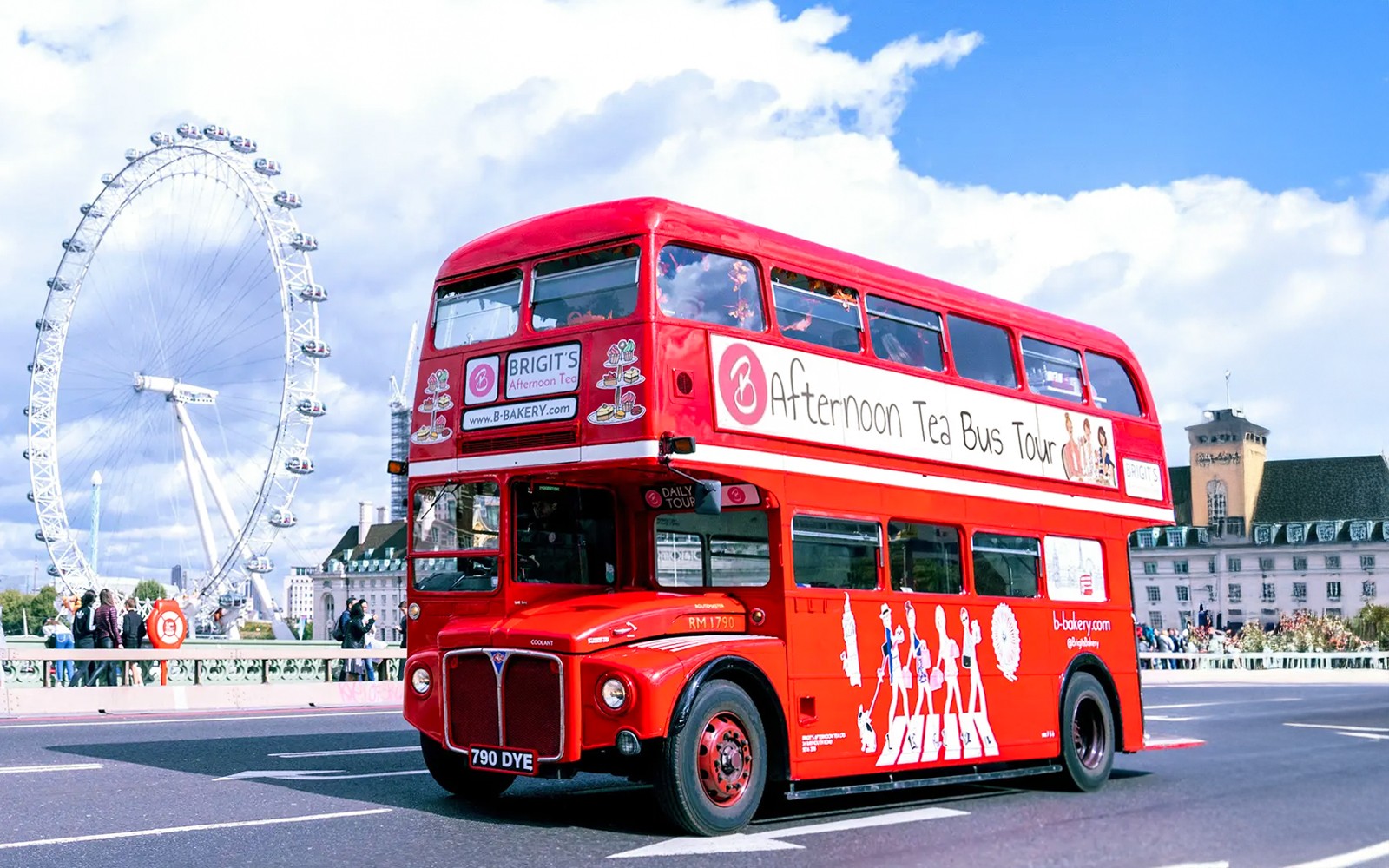 Brigit’s Bakery: Classic Afternoon Tea Bus Tour