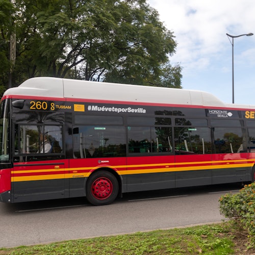 Seville: One-Way Transfer from Airport to City Center — gallery 3