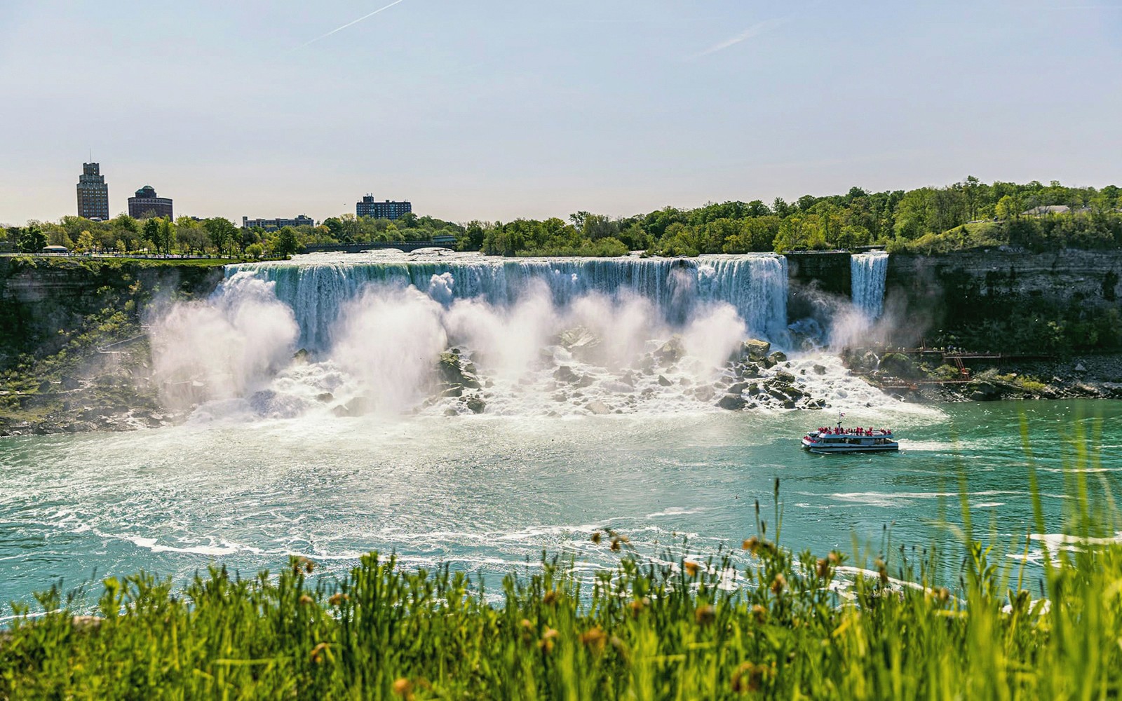 Niagara Falls (Canada) Hornblower Cruise, Journey Behind the Falls with Guided Tour — gallery 5