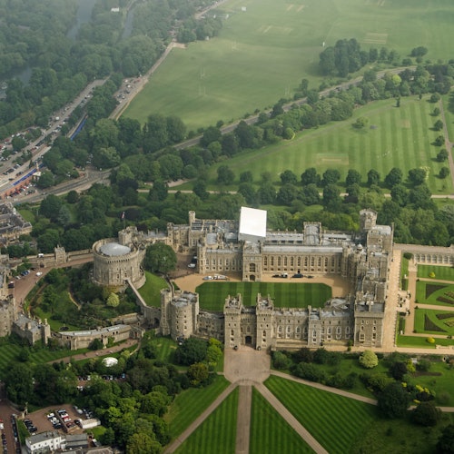 Stonehenge, Windsor Castle & Salisbury Cathedral: Entry Ticket + Guided Tour — gallery 1