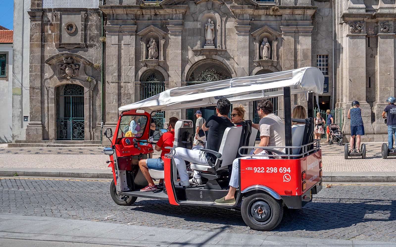 Porto Electric Tuk-Tuk City Tour & 6 Bridges Douro River Cruise — gallery 3