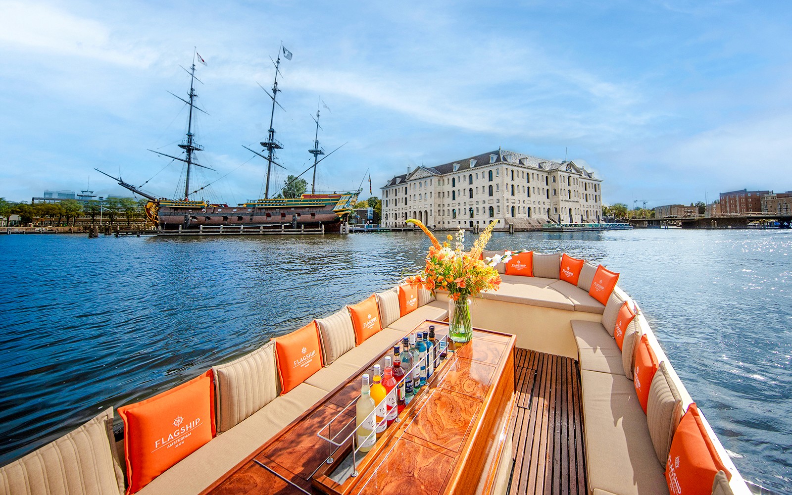 Amsterdam: 1-Hour Luxury Electric Open Boat Cruise with Onboard Bar — gallery 1