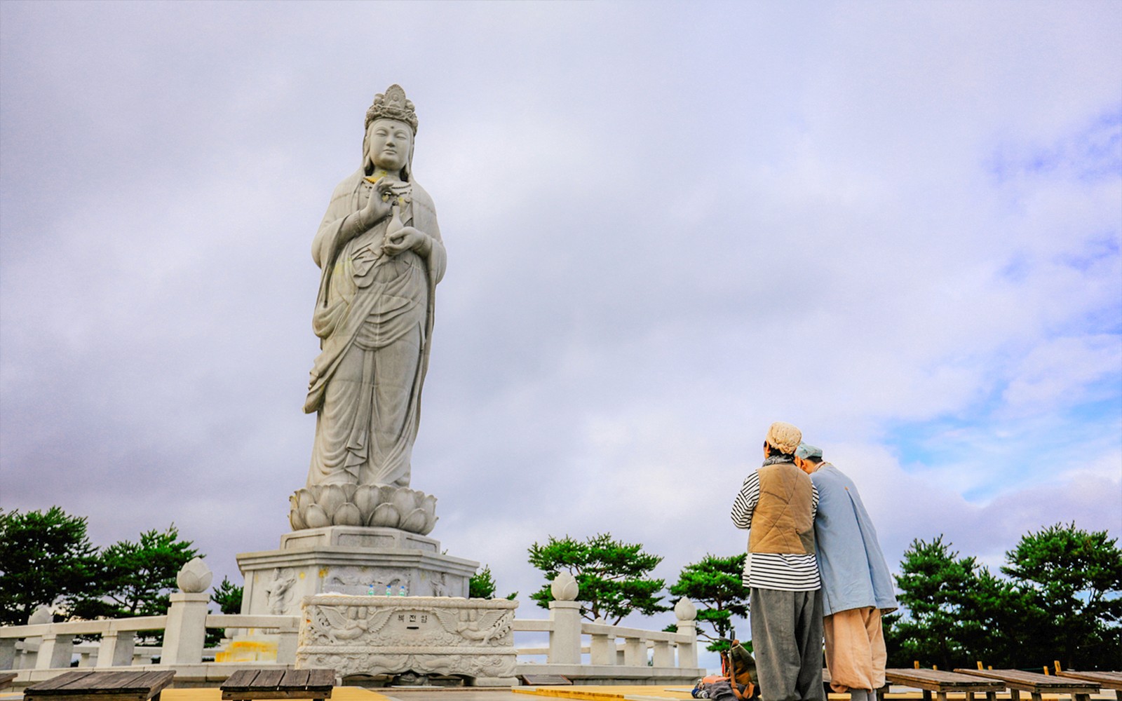 Guided Day Tour of Mt. Seorak & Naksansa Temple with Transfers — gallery 4