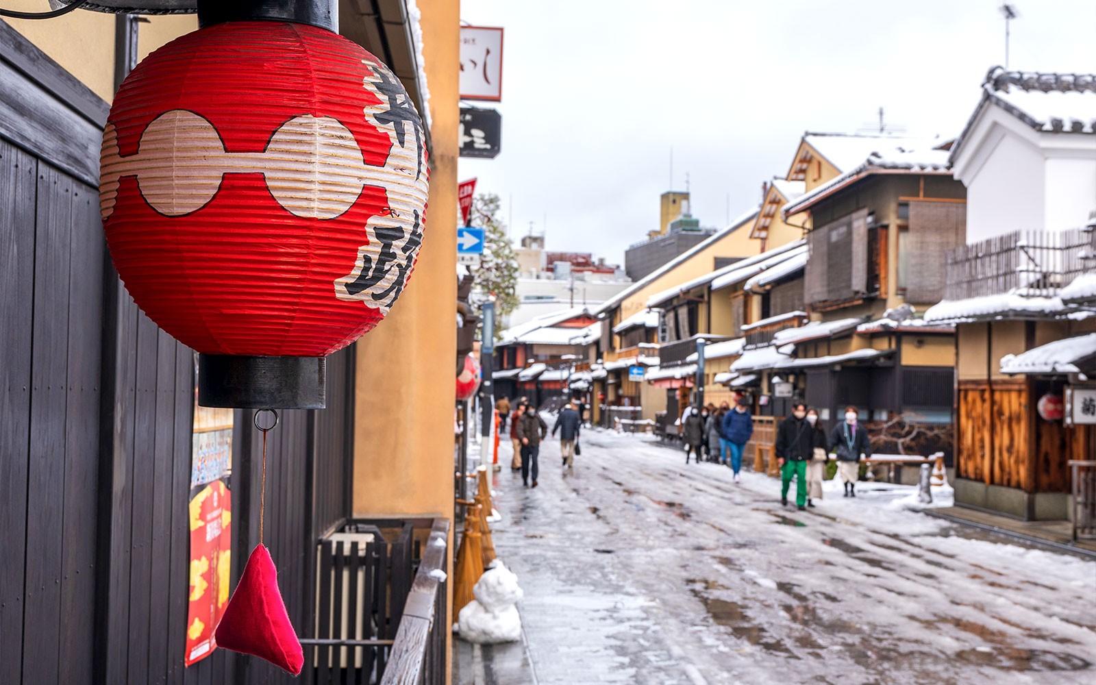 From Kyoto/Osaka: Kinkakuji, Kiyomizu Temple Area, & Fushimi-Inari Shrine Guided Day Tour — gallery 3