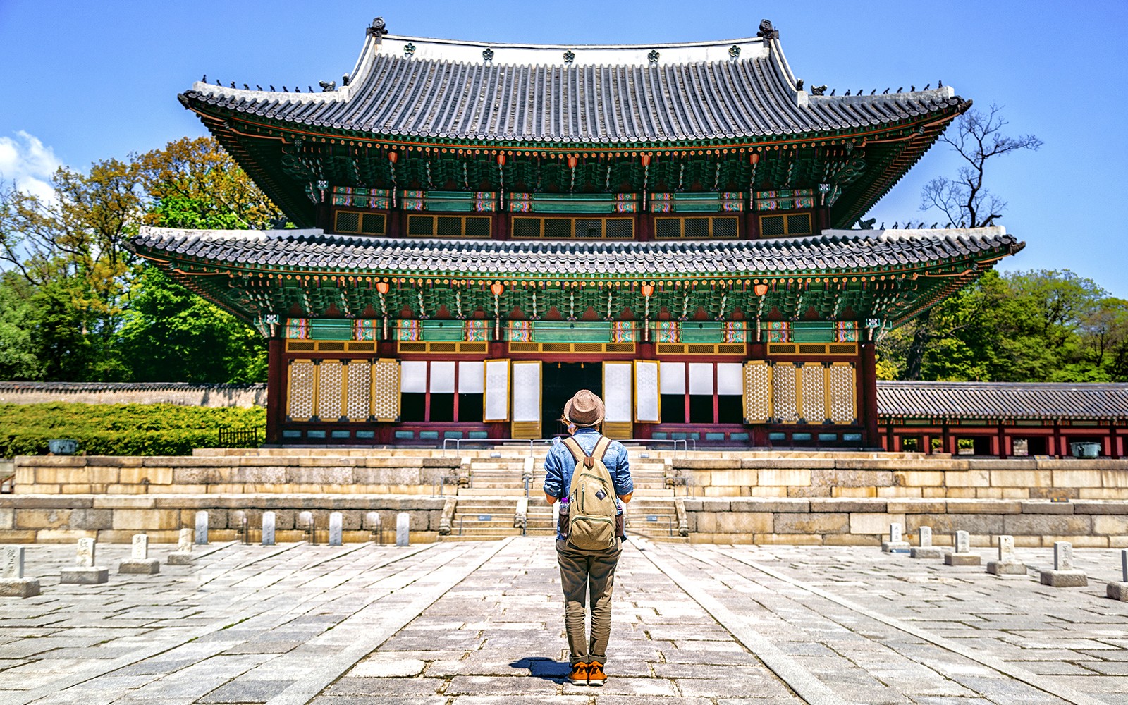 Discover Seoul Pass: 70+ Attractions — portrait