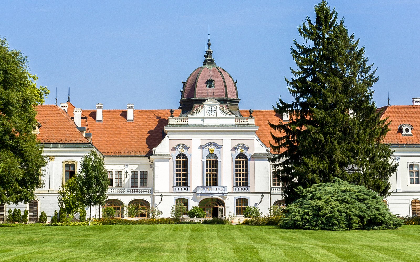 Budapest: Gödöllő Royal Sisi Guided Half-Day Tour — gallery 2