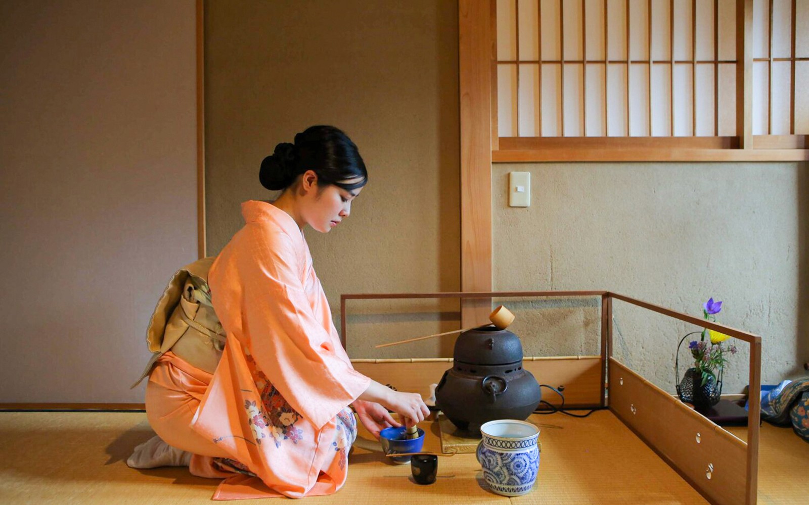 Kyoto: Tea Ceremony Experience & Seasonal Wagashi at Machiya House in Gion/Kiyomizu Area