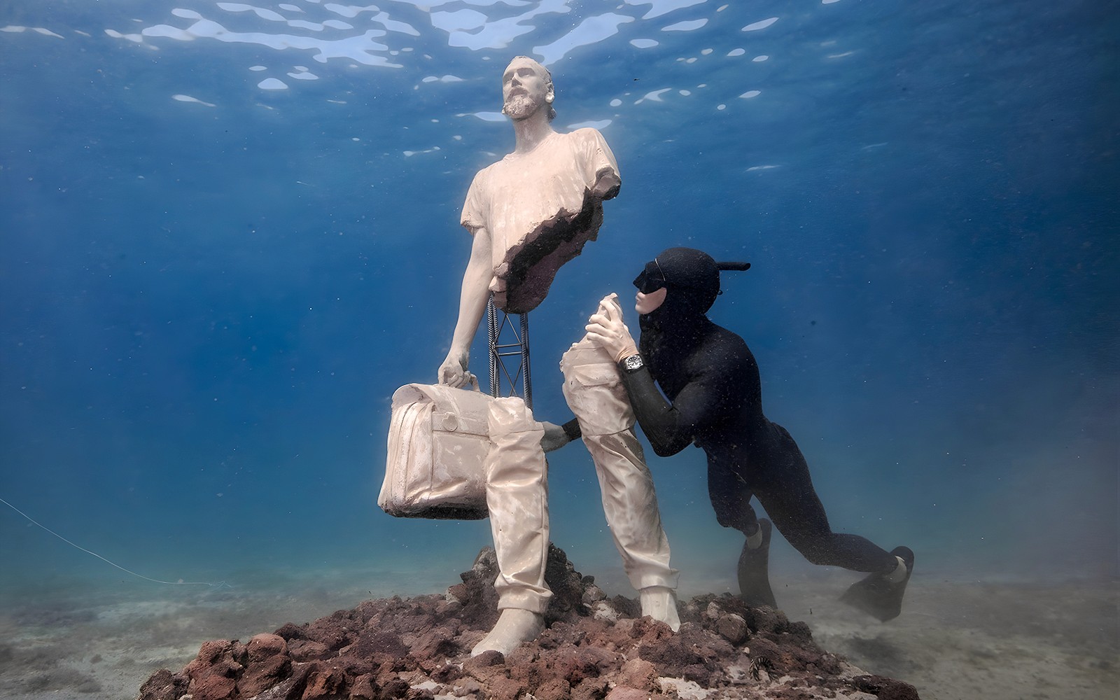 From Marseille: Boat Tour with Underwater Scooter Dive and Optional Lunch — gallery 4