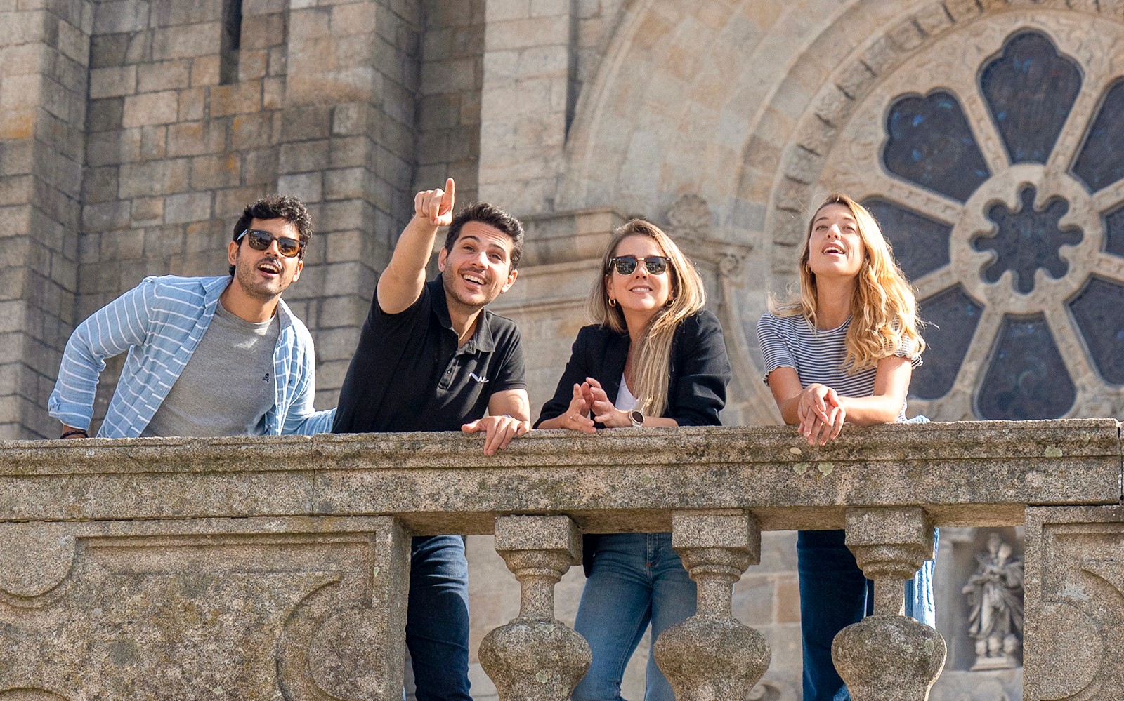 Full-Day Guided Tour of Porto, Nazaré & Óbidos from Lisbon — gallery 1