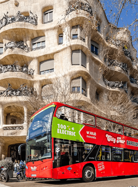 Barcelona City Tour: Hop-on Hop-off Bus Tour 