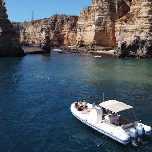 Ponta da Piedade and Lagos Coast: 2-Hour Private Boat Tour