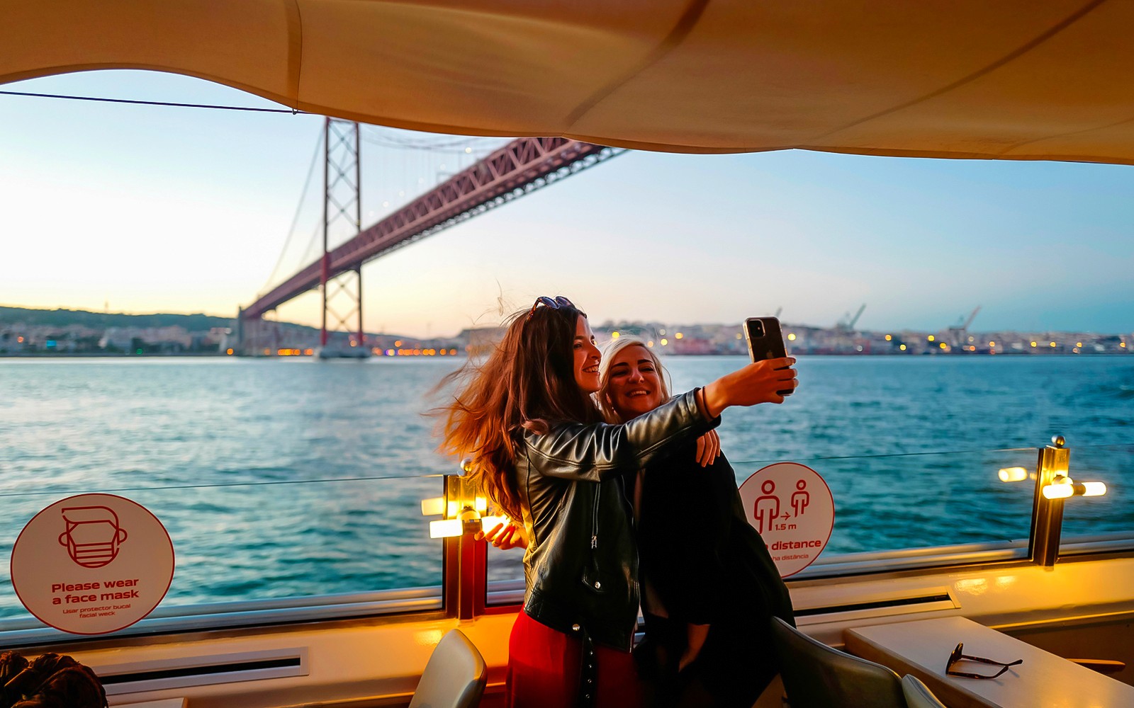 Lisbon Sunset Cruise on Tagus River — gallery 4