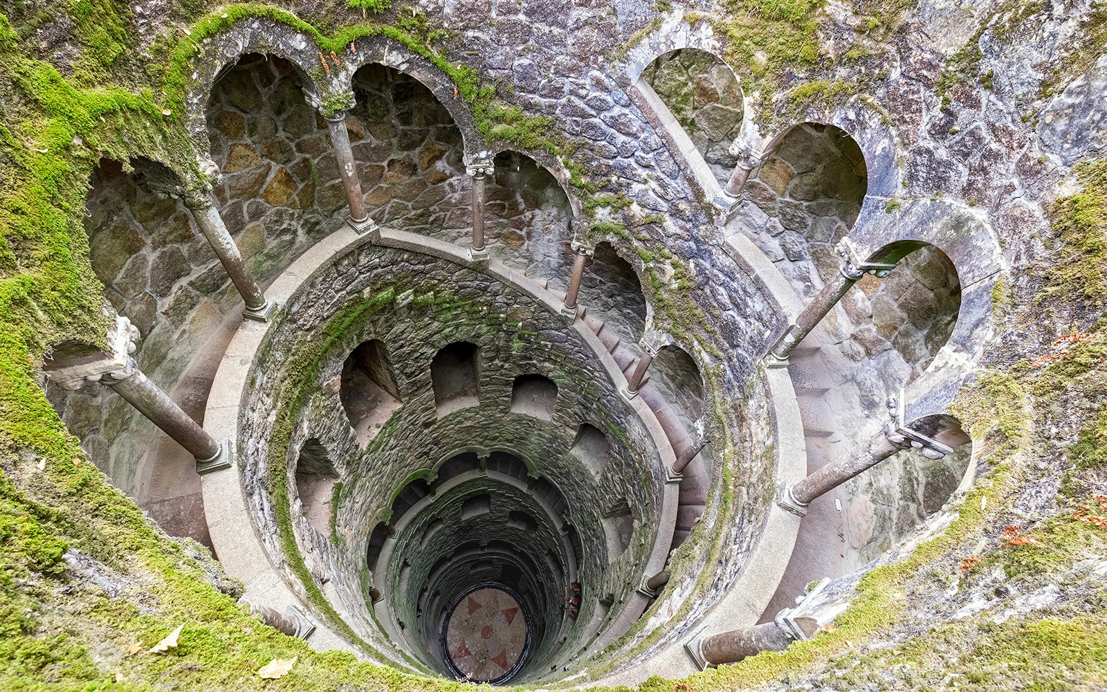 From Lisbon: Sintra, Pena Palace & Quinta da Regaleira Full-Day Trip