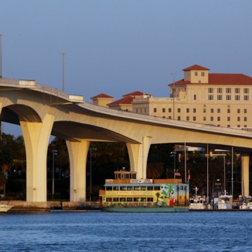 Clearwater Beach: Tropical Buffet Cruise on Calypso Queen — gallery 1