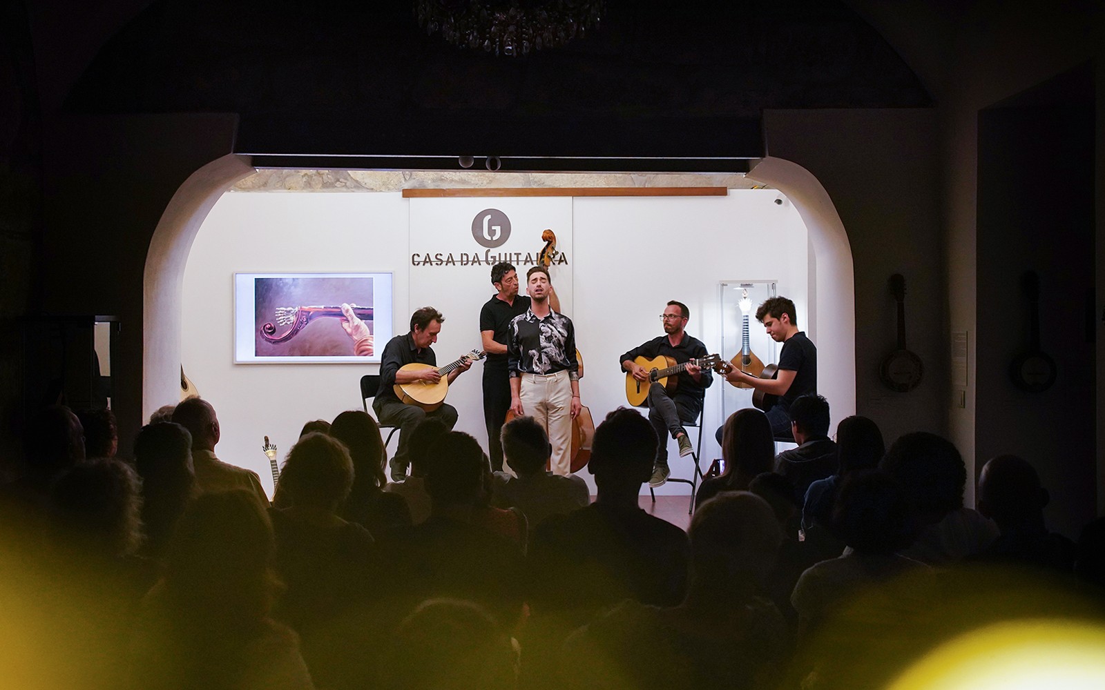 Tickets to Fado Show at Casa da Guitarra