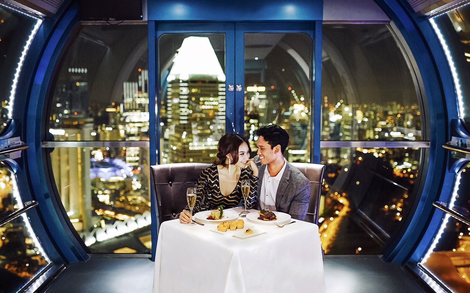 165 Sky Dining by Singapore Flyer — gallery 3