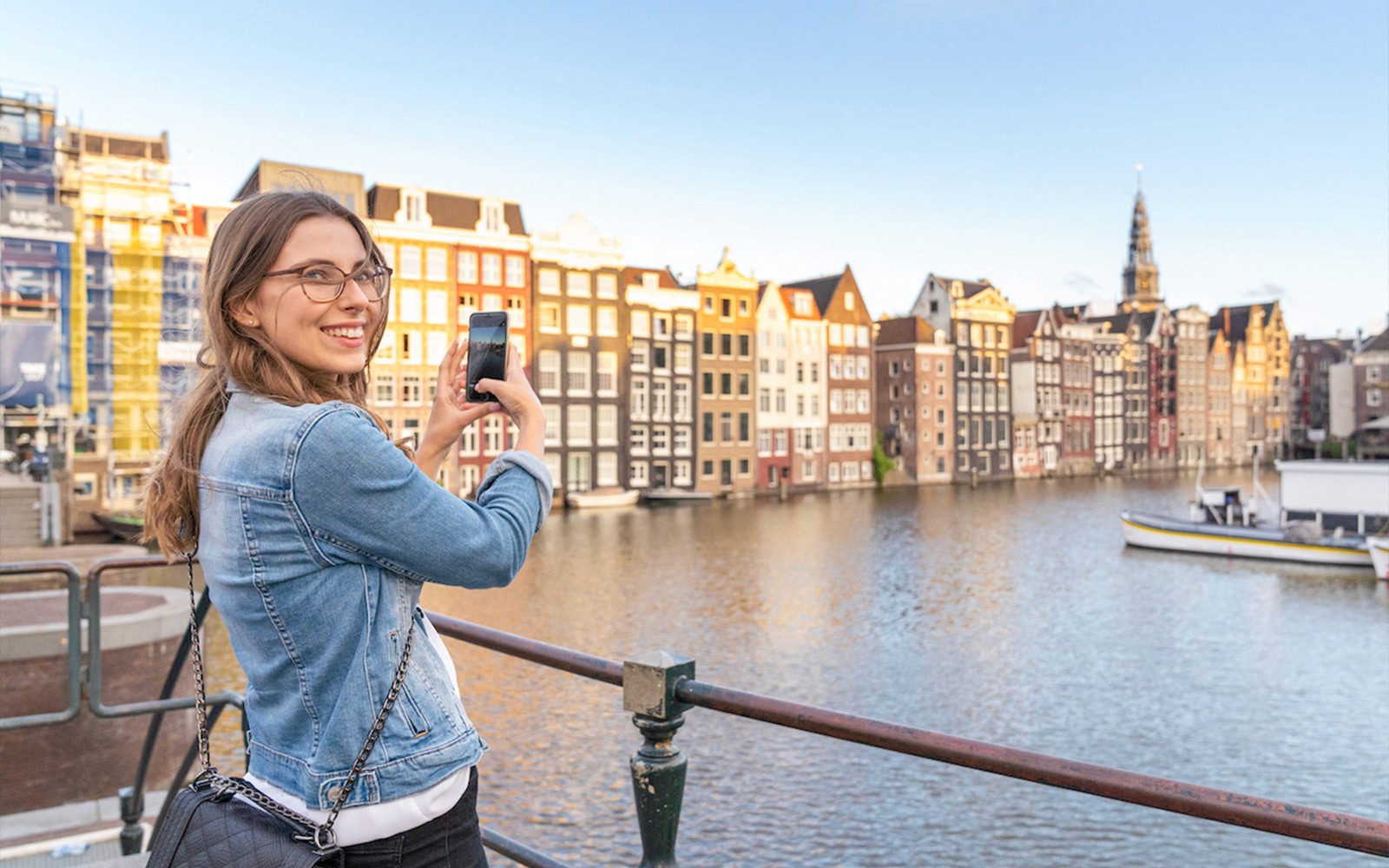 Amsterdam: Red Light District Guided Walking Tour