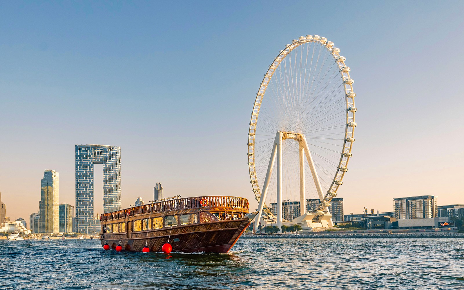 Alexandra VIP Dhow Marina Cruise with Dinner and Entertainment